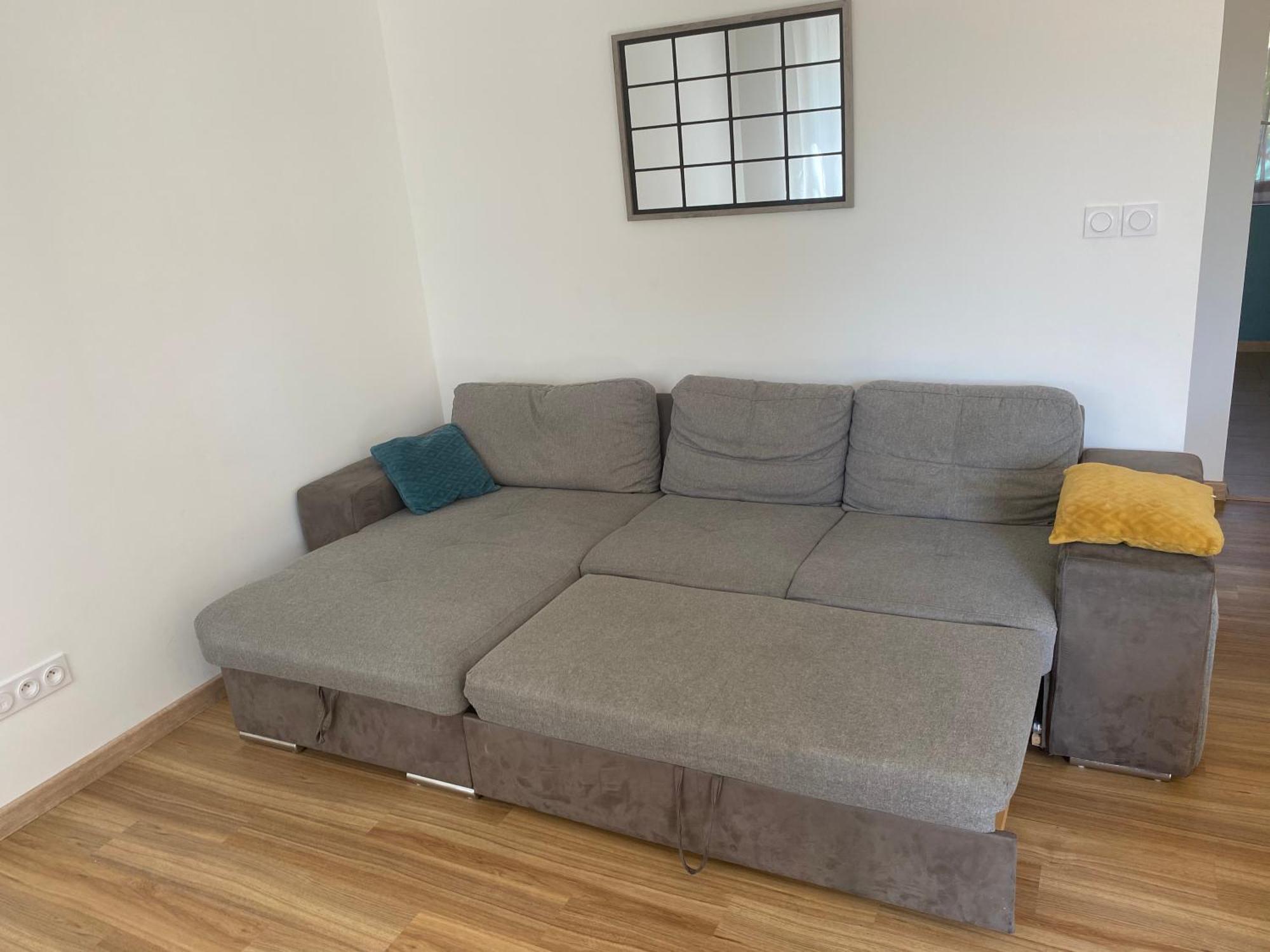 Appartement F4 Ideal Pro Ou Famille, 80 M2 Rdc Avec Jardin&terrasse Prives, Parking Gratuit, Calme, Wifi Free Pop, Clim Reversible, Balancelle, Transats, Bbq, Dans Petit Batiment, 15 Min De La Et Base Navale, 10 Min De La Gare Sncf Et Routiere